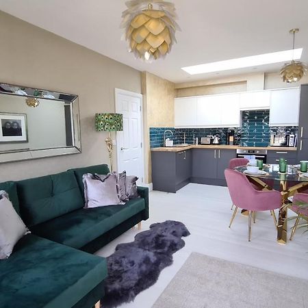 The Loughborough - Elegant, Glamourous Boutique 1 Bed, Central Труро Екстериор снимка
