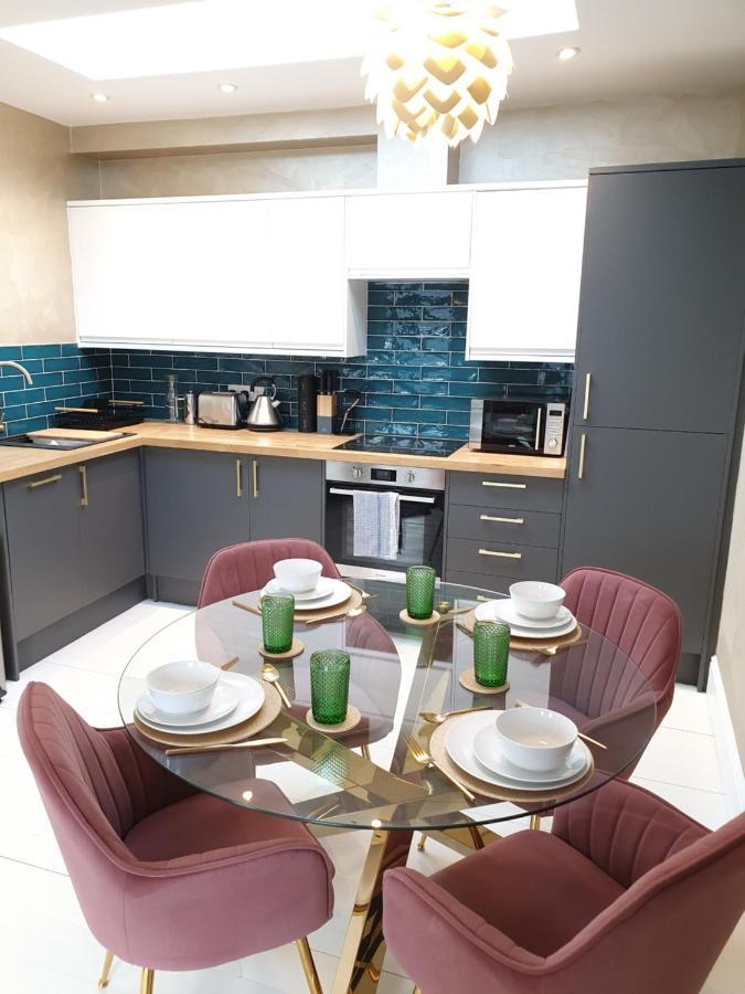 The Loughborough - Elegant, Glamourous Boutique 1 Bed, Central Труро Екстериор снимка