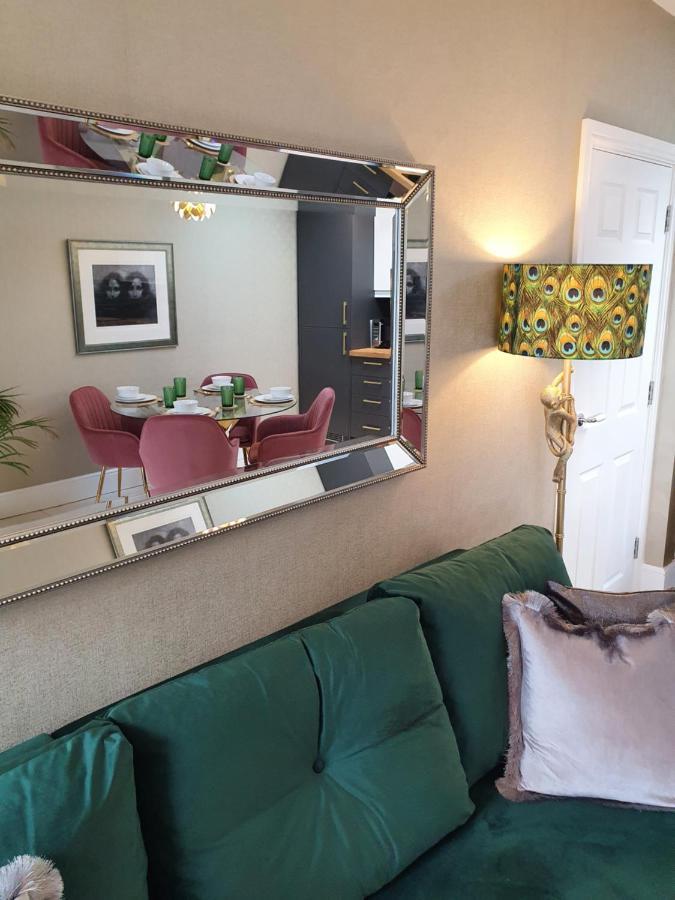 The Loughborough - Elegant, Glamourous Boutique 1 Bed, Central Труро Екстериор снимка