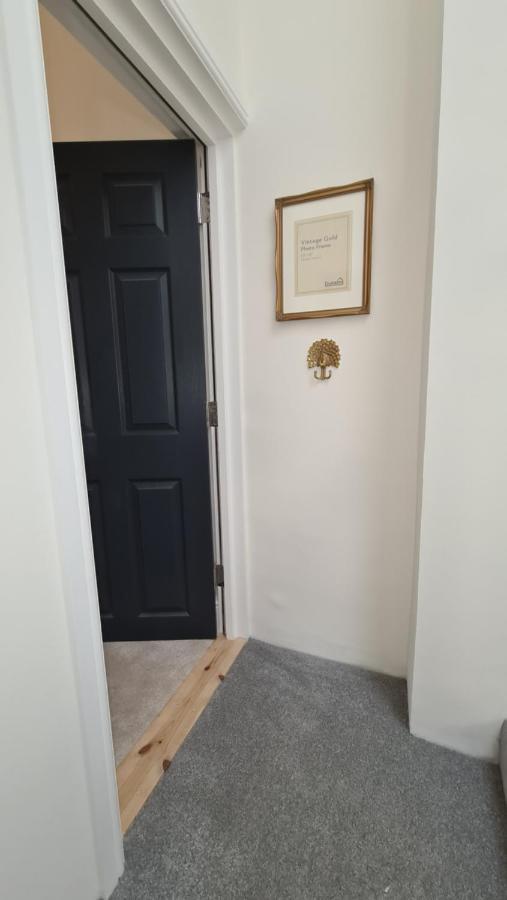 The Loughborough - Elegant, Glamourous Boutique 1 Bed, Central Труро Екстериор снимка