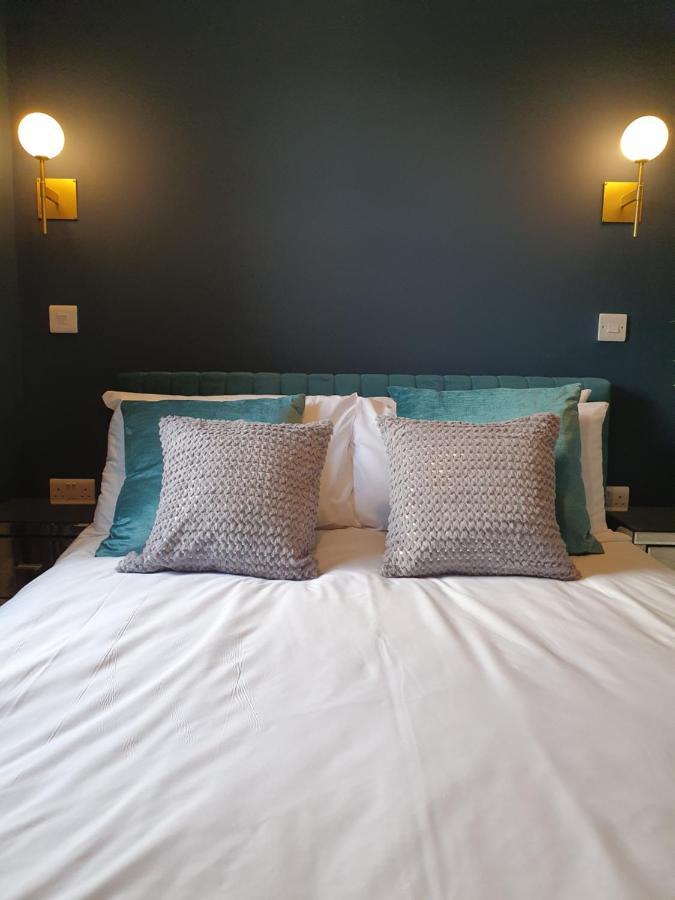 The Loughborough - Elegant, Glamourous Boutique 1 Bed, Central Труро Екстериор снимка