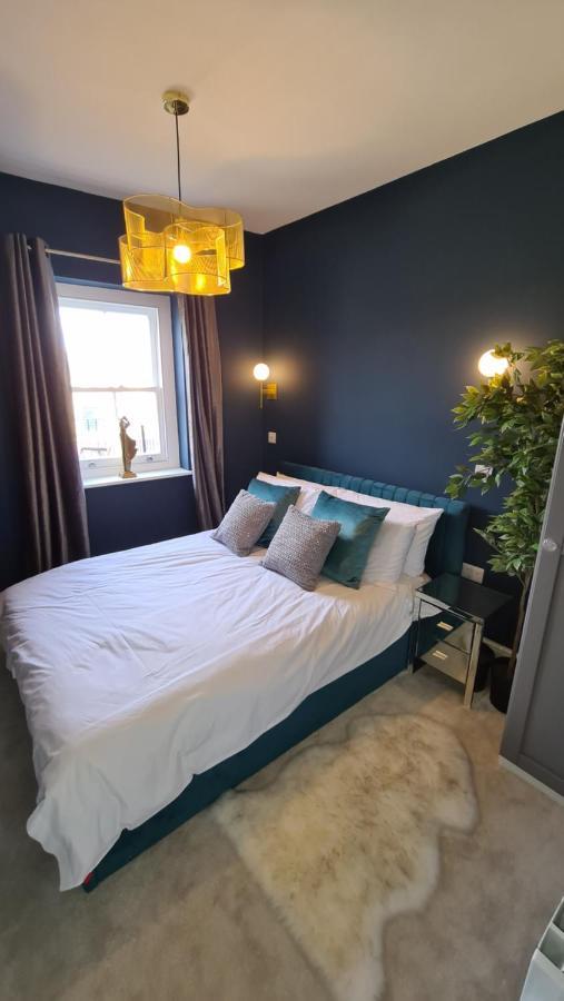 The Loughborough - Elegant, Glamourous Boutique 1 Bed, Central Труро Екстериор снимка