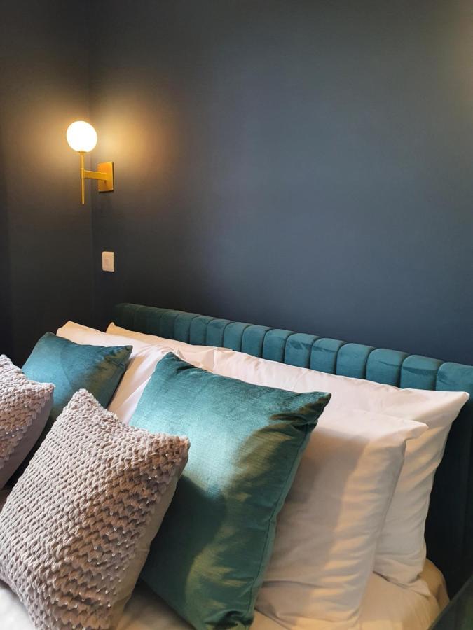 The Loughborough - Elegant, Glamourous Boutique 1 Bed, Central Труро Екстериор снимка